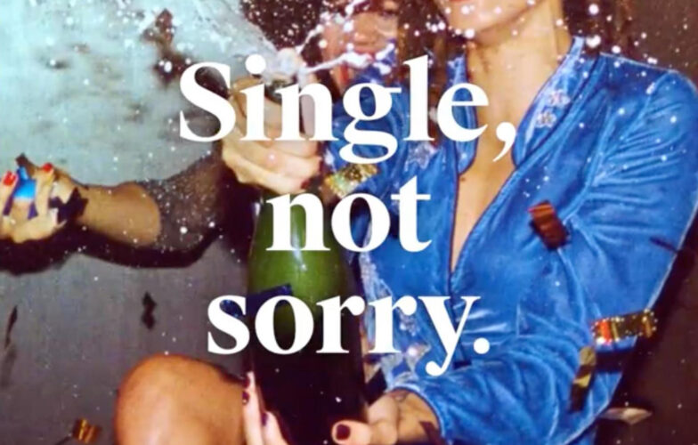 Single not sorry © Tinder