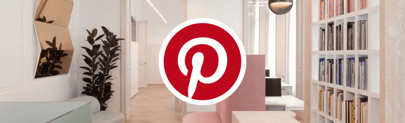 Bureaux de NellyRodi avec le logo Pinterest